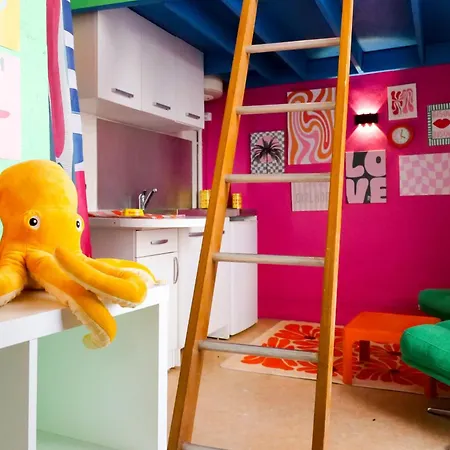 Apartment Studette Pop Art - 2 Personnes - Coloree Angers